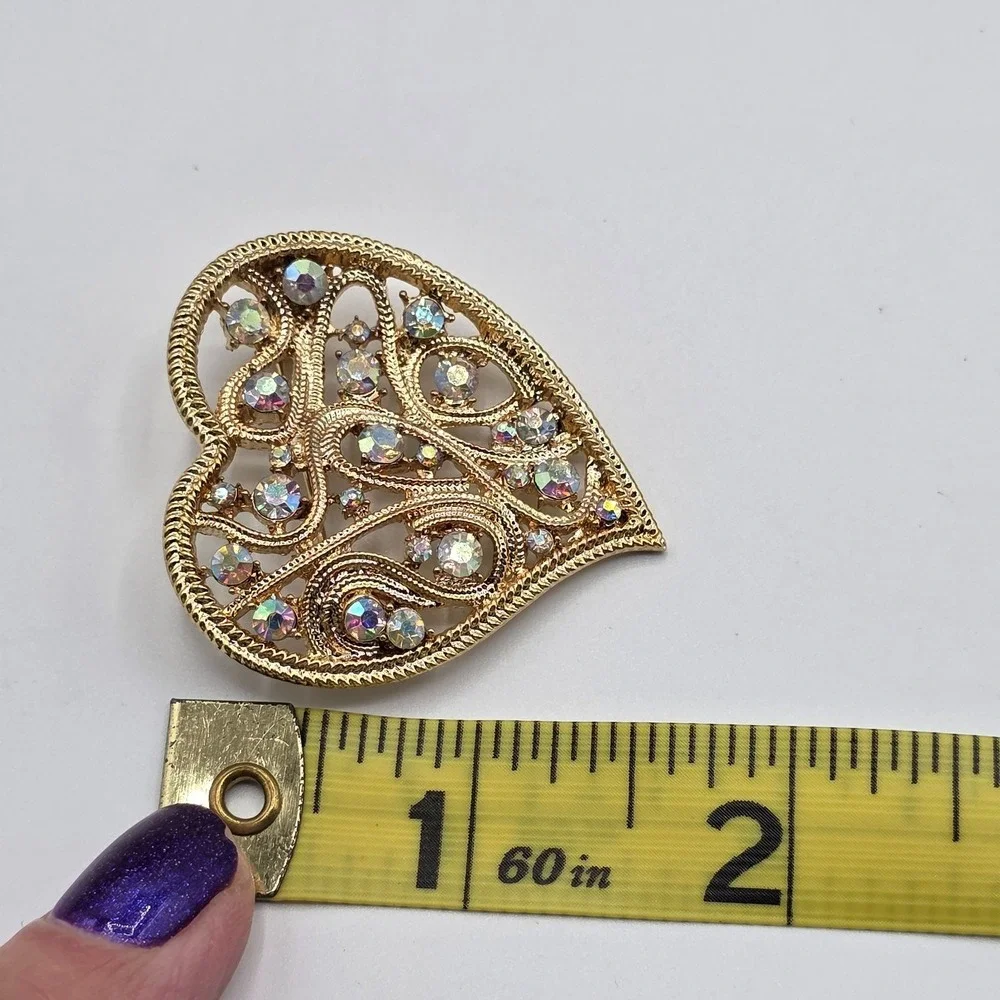 Vintage Gold Tone Heart Shape Brooch Pin White Crystal 1.5